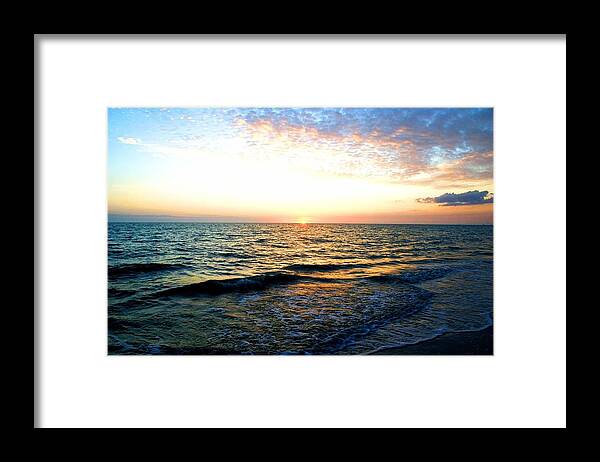 Florida Framed Print featuring the photograph A Little Wavy by Lindsey Floyd