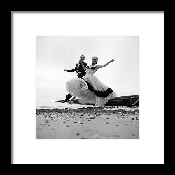 People Framed Print featuring the photograph Ballroom Beach by Carl Sutton