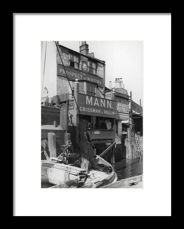 England Framed Print featuring the photograph Canal Pub by Hulton Archive