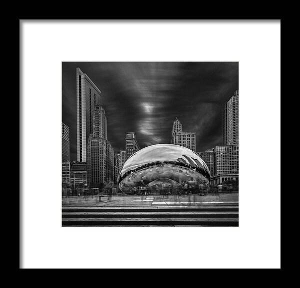Chicago Framed Print featuring the photograph Cloud Gate by Shelley Quarless
