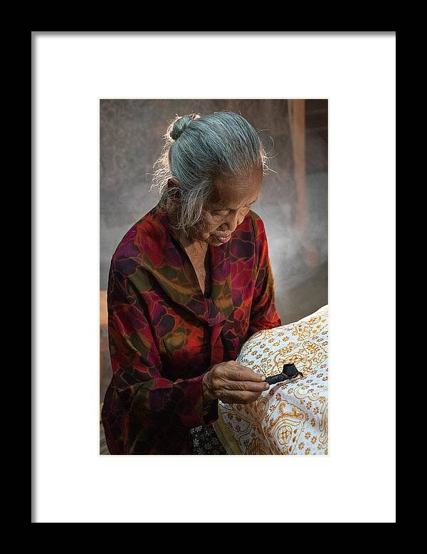 Elderly Framed Print featuring the photograph Dedication by Anges Van Der Logt