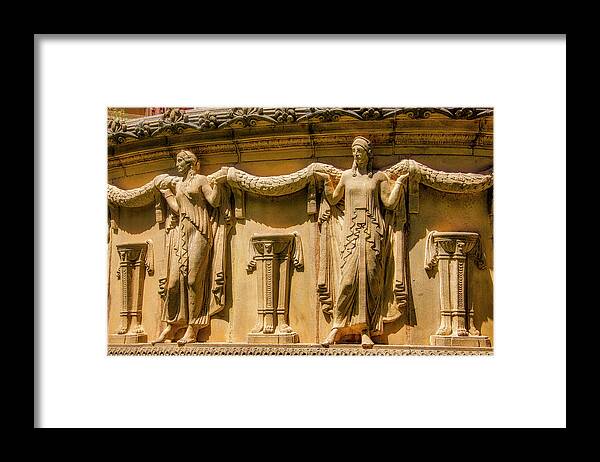 Palace Of Fine Arts Framed Print featuring the photograph Female Figures Place Of Fine Art by Garry Gay