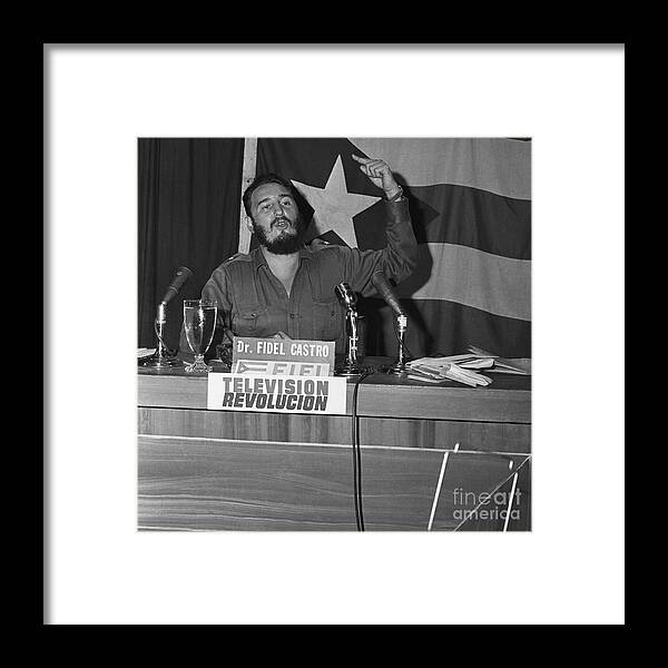 People Framed Print featuring the photograph Fidel Castro Speaking From Podium by Bettmann