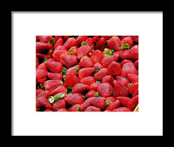 Food Framed Print featuring the photograph Fraises by Top Wallpapers