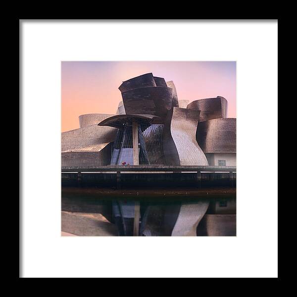 Fog Framed Print featuring the photograph Guggenheim Museum At Dawn by Jorge Sastre