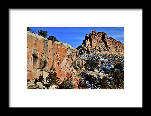 Capitol Reef National Park Framed Print featuring the photograph Hanks Butte at End of Scenic Drive by Ray Mathis
