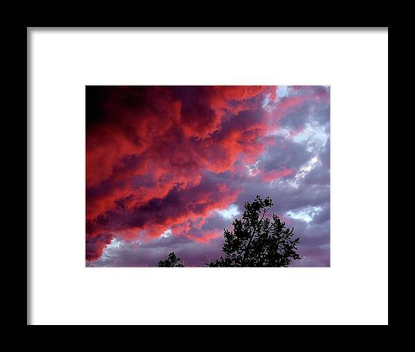 Clouds Framed Print featuring the photograph Heaven Erupting by Linda Stern