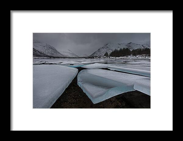 Loften Framed Print featuring the photograph Ice Break by Amnon Eichelberg