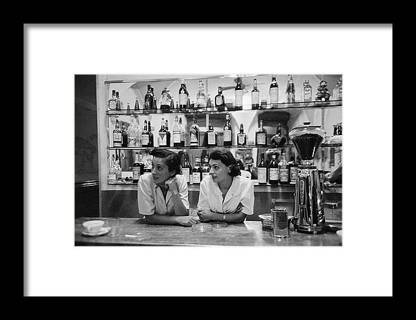 People Framed Print featuring the photograph Italian Bar by Thurston Hopkins