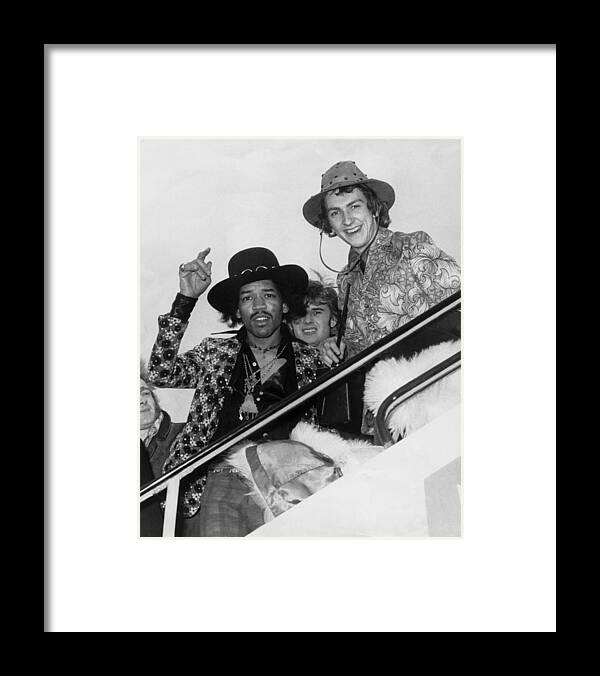 Vertical Framed Print featuring the photograph Jimi Hendrix And Mitch Mitchell London by Keystone-france