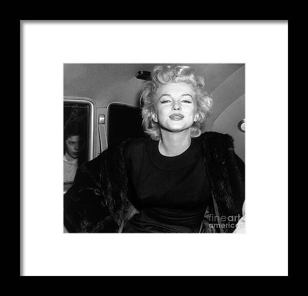 People Framed Print featuring the photograph Marilyn Monroe Smiling In Car by Bettmann