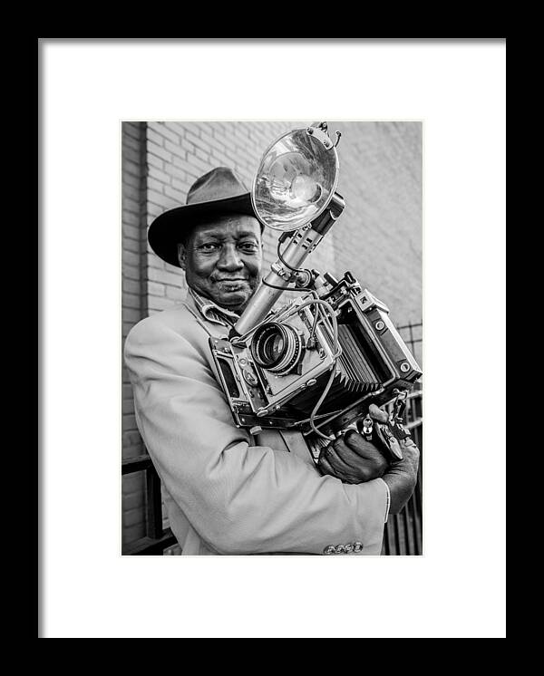 New York Ny Photographer Louis Mendes With Vintage Camera Stock