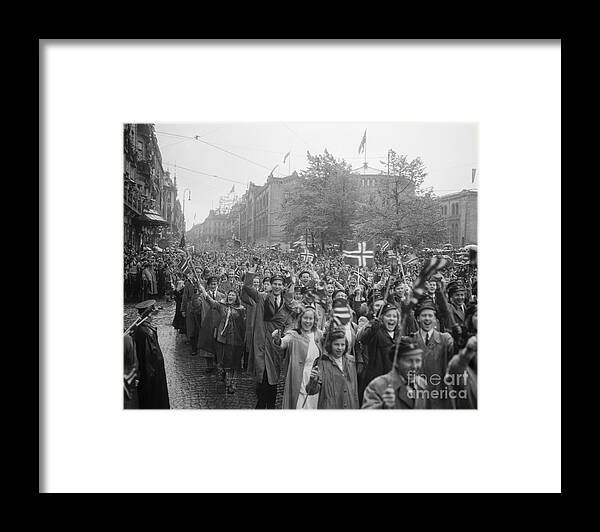People Framed Print featuring the photograph Norwegians Celebrating Independence Day by Bettmann