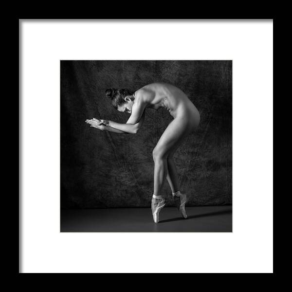 Art Framed Print featuring the photograph On Pointe by Colin Dixon