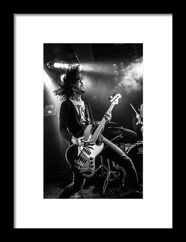 Live Framed Print featuring the photograph Onstagephotograohy by Kenji Nakamatsu