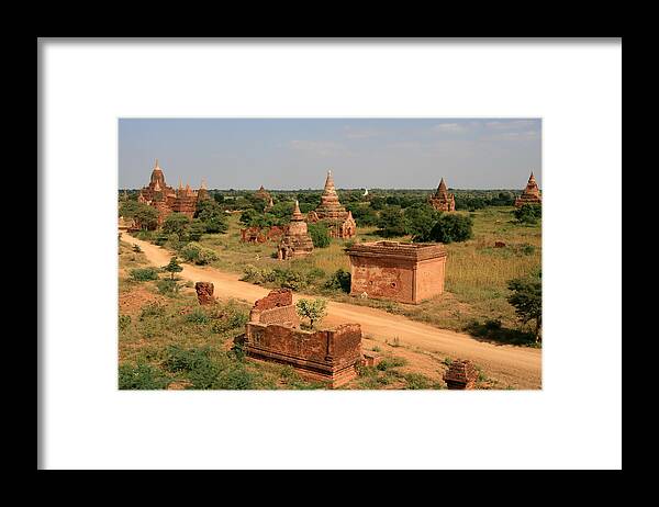 Built Structure Framed Print featuring the photograph Payathonzu & Lemyethna Groups, Bagan by Joe & Clair Carnegie / Libyan Soup