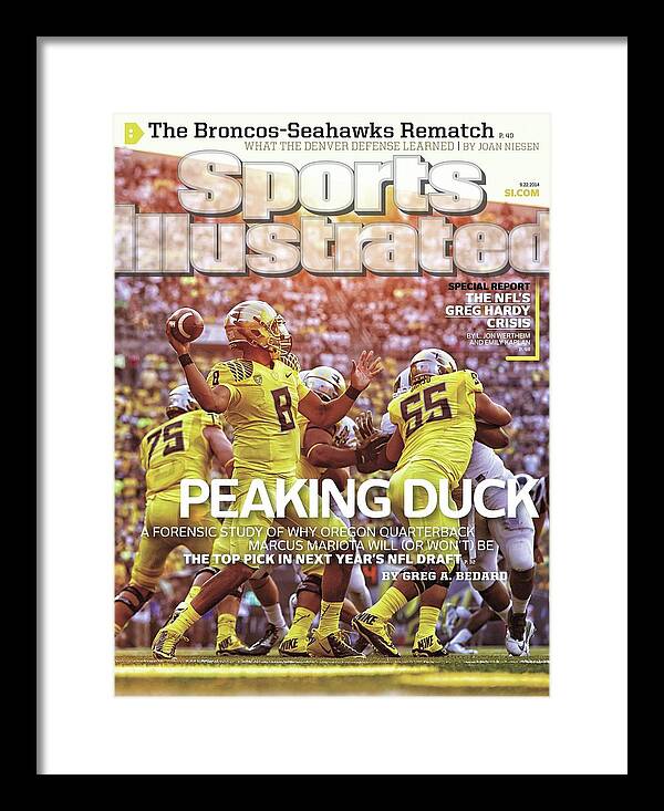Peaking Duck Marcus Mariota Sports Illustrated Cover Framed Print