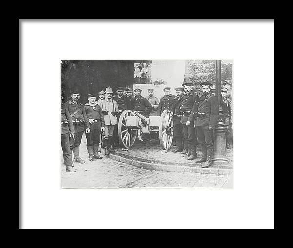 People Framed Print featuring the photograph Revolutionary Soldiers And Civilians by Bettmann