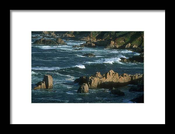 Curve Framed Print featuring the photograph Rocky River by Design Pics