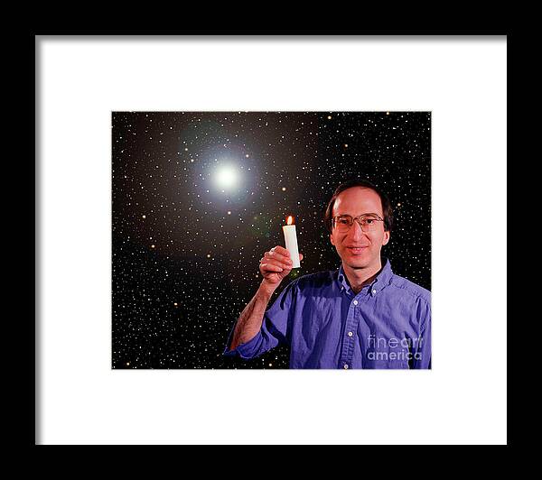 Astrophysicist Framed Print featuring the photograph Saul Perlmutter by David Parker/science Photo Library