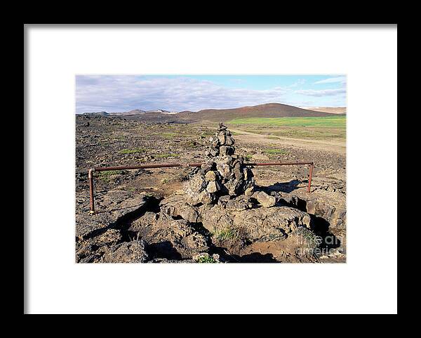 Seismic Fault Framed Print featuring the photograph Seismic Fault by Daniel Sambraus/science Photo Library