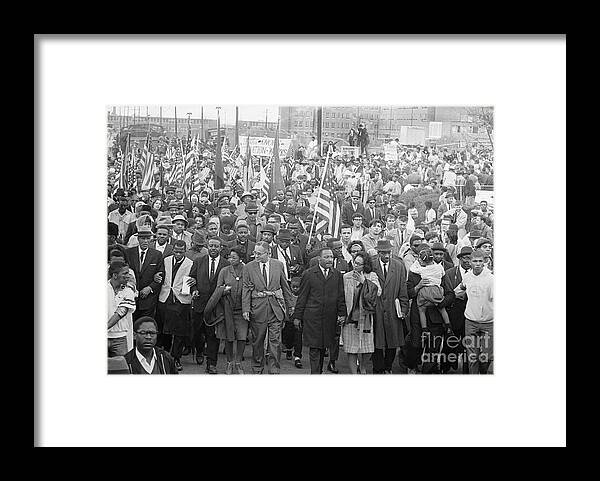 Crowd Of People Framed Print featuring the photograph Selmamontgomery March Leaders & Crowd by Bettmann