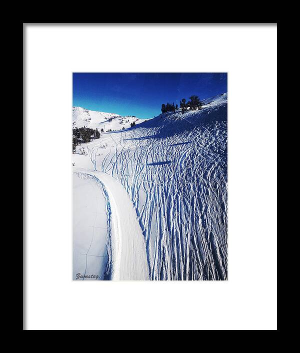 Ski Framed Print featuring the photograph Ski Slope by David Zumsteg