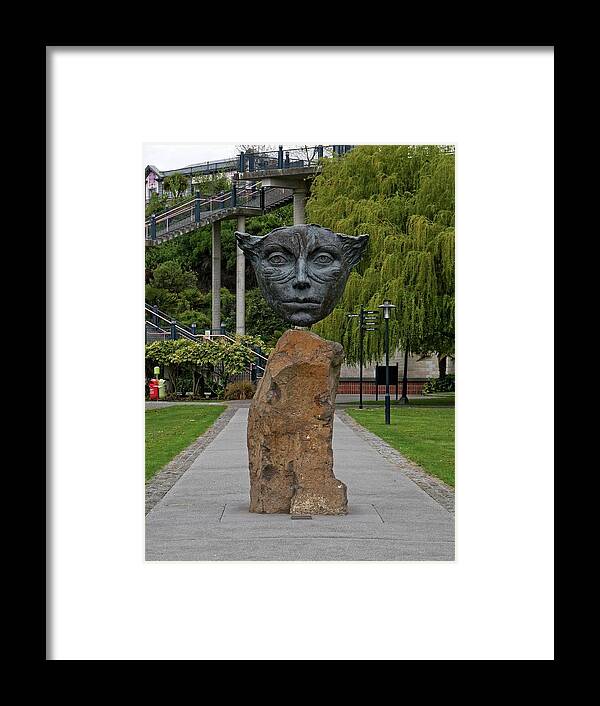 Sculpture Framed Print featuring the photograph Sulpture In Park by Martin Smith