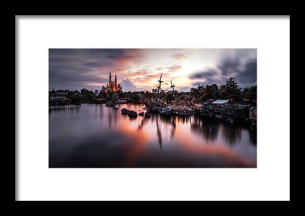 Treasure Cove Framed Print featuring the photograph Sunset At Treasure Cove by Ran Shen