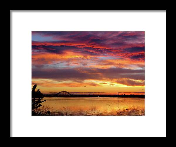 Sunsets Framed Print featuring the photograph Sunset on the Delaware No. Two by Linda Stern