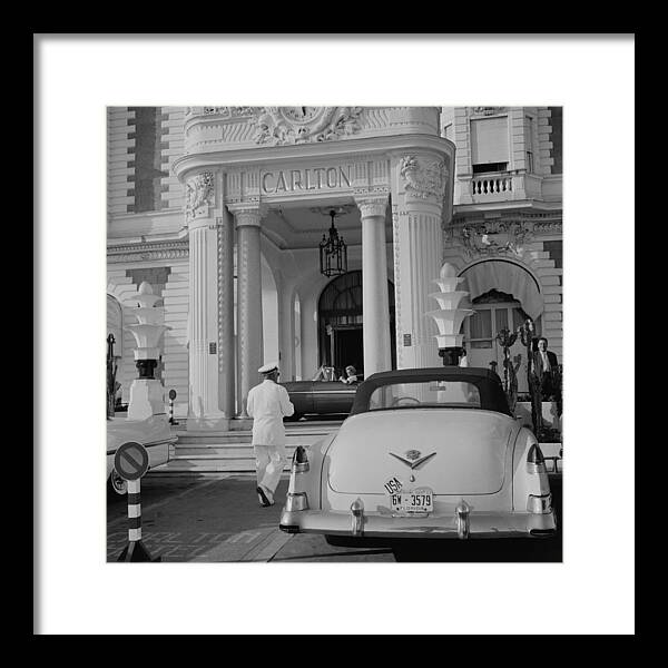 People Framed Print featuring the photograph The Carlton Hotel by Slim Aarons
