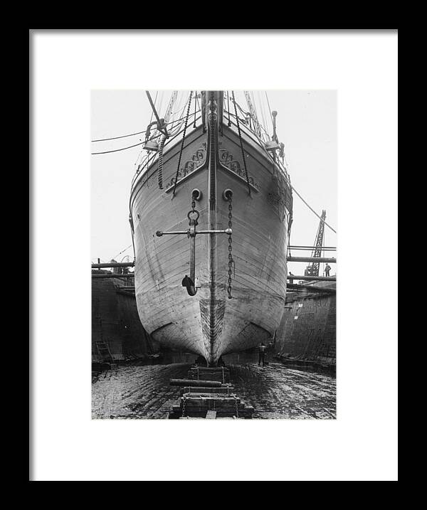 England Framed Print featuring the photograph The Endurance by Topical Press Agency