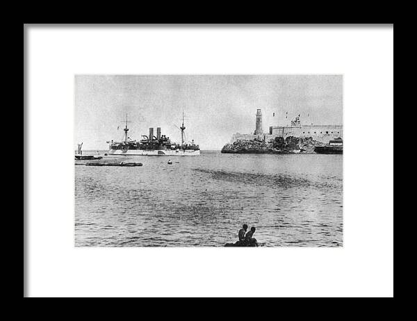 Wind Framed Print featuring the photograph The Maine by Hulton Archive