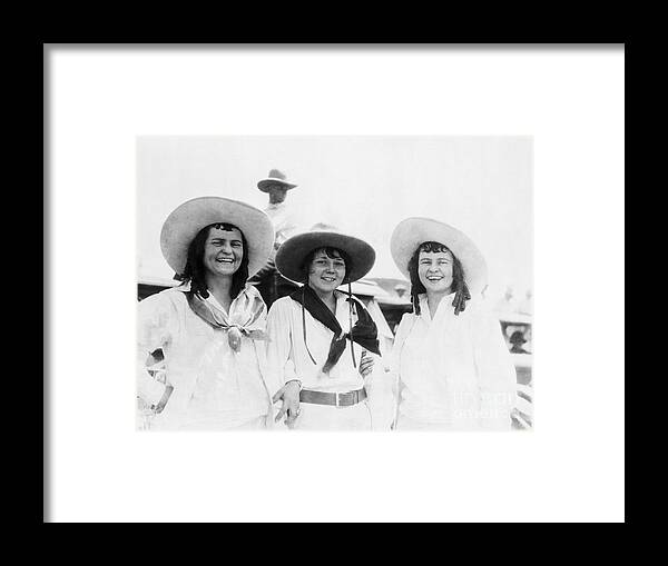 People Framed Print featuring the photograph Three Gowgirls With Curls by Bettmann