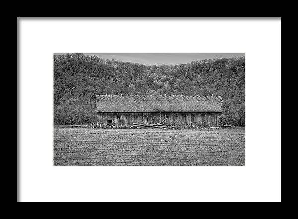 Old Barn Framed Print featuring the photograph Tobacco Drying Barn 2013 by Thomas Young