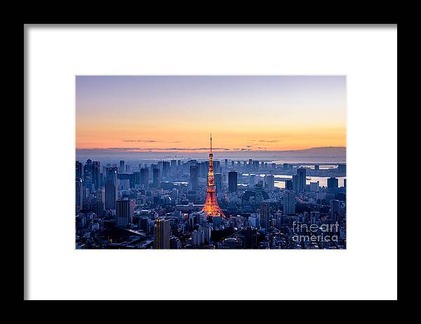 Tokyo Tower Framed Print featuring the photograph Tokyo At Dawn by Yukinori Hasumi