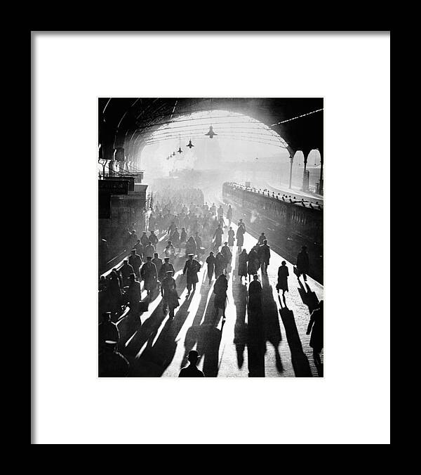 People Framed Print featuring the photograph View Of Sailors Arriving At Victoria by Bettmann