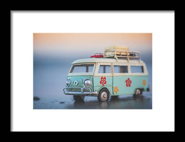 Vw Framed Print featuring the photograph VW Bus on the Beach by Lori Rowland