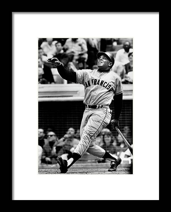 Watching Framed Print featuring the photograph Willie Mays by Ralph Morse