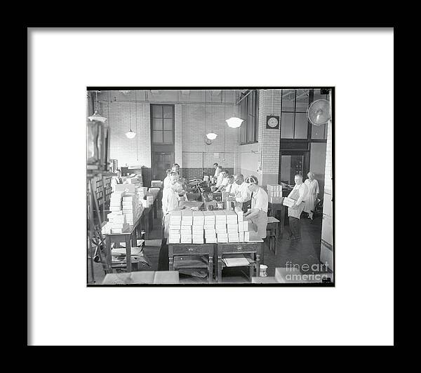 Working Framed Print featuring the photograph Workers Packing Up New Currency by Bettmann