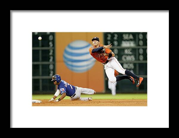 People Framed Print featuring the photograph Delino Deshields by Bob Levey