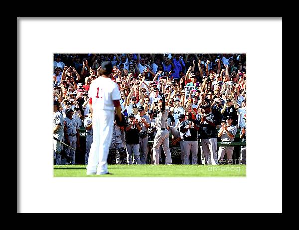 Crowd Framed Print featuring the photograph Derek Parks by Elsa