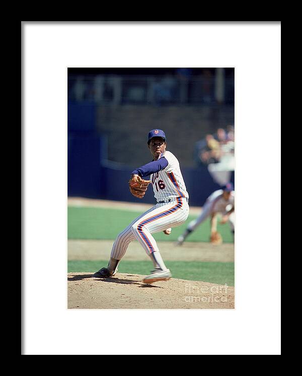 Dwight Gooden Framed Print featuring the photograph Dwight Gooden #1 by Rich Pilling