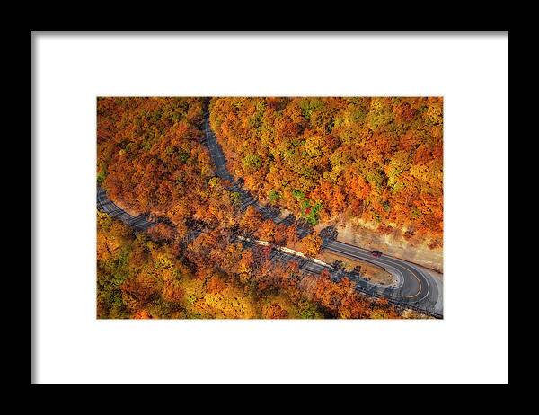 Hudson Valley Framed Print featuring the photograph Hair Pin Turn The Gunks NY #1 by Susan Candelario