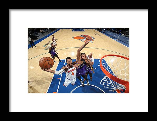 Derrick Rose Framed Print featuring the photograph Derrick Rose #14 by Nathaniel S. Butler