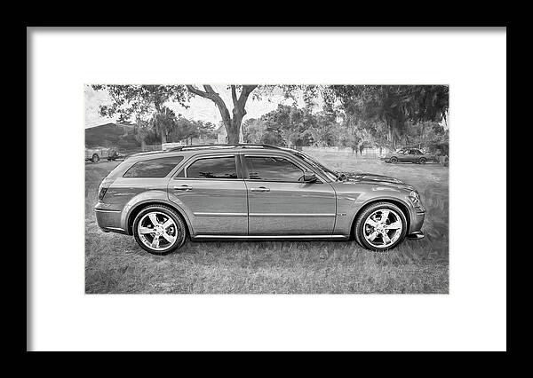 2006 Dodge Magnum Rt Framed Print featuring the photograph 2006 Dodge Magnum RT X109 by Rich Franco