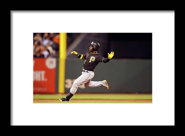 San Francisco Framed Print featuring the photograph Andrew Mccutchen by Ezra Shaw