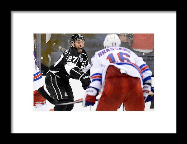 Playoffs Framed Print featuring the photograph 2014 NHL Stanley Cup Final - Game Five #4 by Harry How