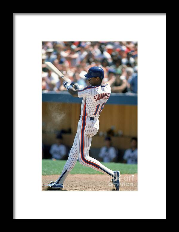 1980-1989 Framed Print featuring the photograph Darryl Strawberry by Rich Pilling