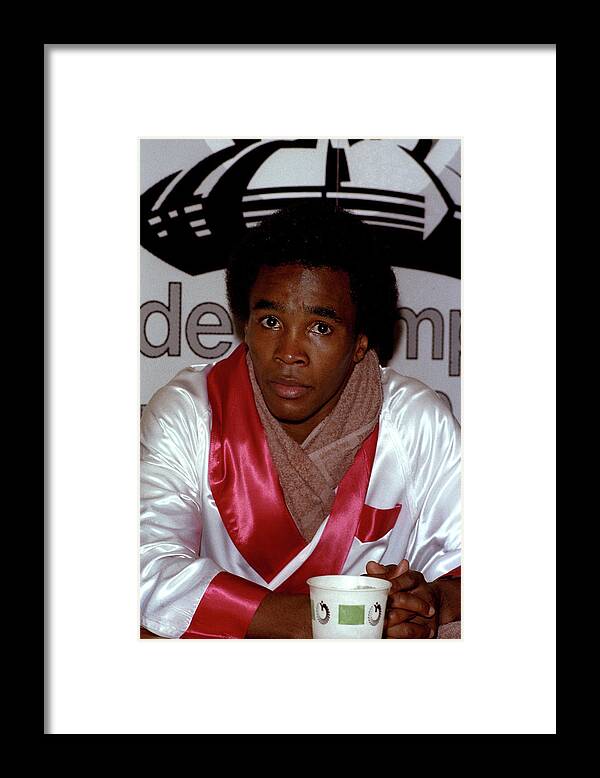 News Framed Print featuring the photograph Sugar Ray Leonard #4 by Pierre Roussel
